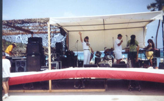 gitmo99phot1.jpg